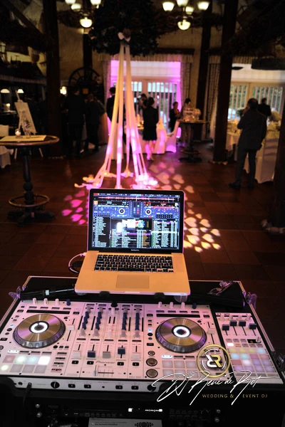 Hochzeit | Scheune Ahrenshof | Hochzeits-DJ René de Rot | Bild 8 von 23