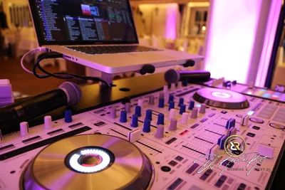 Hochzeit | Scheune Ahrenshof | Hochzeits-DJ René de Rot | Bild 18 von 23