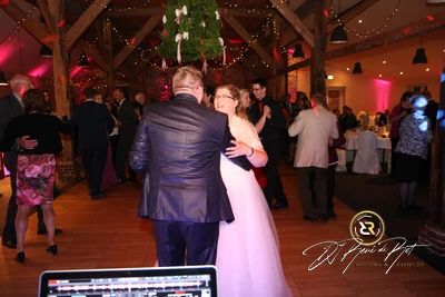 Hochzeit | Hollner Kroog | Hochzeits-DJ René de Rot | Bild 23 von 37