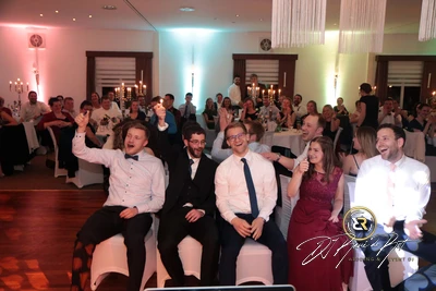 13 | 04 | 2019 - Hochzeit - Ostfriesischer Hof - DJ René de Rot - Bild 8 von 32