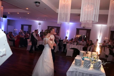 13 | 04 | 2019 - Hochzeit - Ostfriesischer Hof - DJ René de Rot - Bild 12 von 32