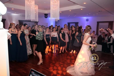 13 | 04 | 2019 - Hochzeit - Ostfriesischer Hof - DJ René de Rot - Bild 21 von 32