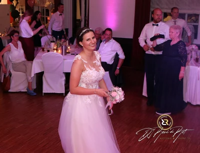 Hochzeit | Hotel Meiners | Hochzeits-DJ René de Rot | Bild 16 von 27