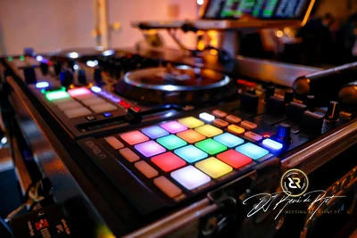 21 | 12 | 2021 - Winterhochzeit - Hof Egbers - Ganderkesee - DJ René de Rot - Bild 19 von 24