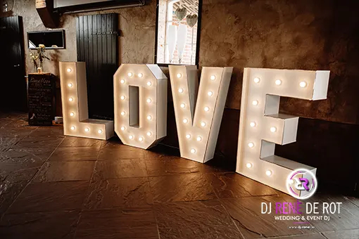 Lichtkonzepte für euere Hochzeit | DJ René de Rot | DJ Oldenburg